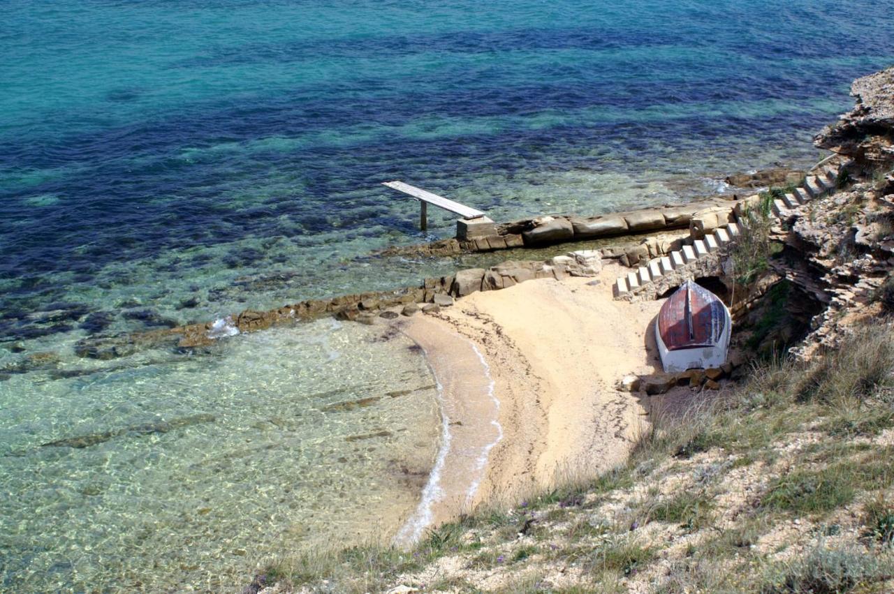 Apartments By The Sea Pag - 16100 帕格 外观 照片