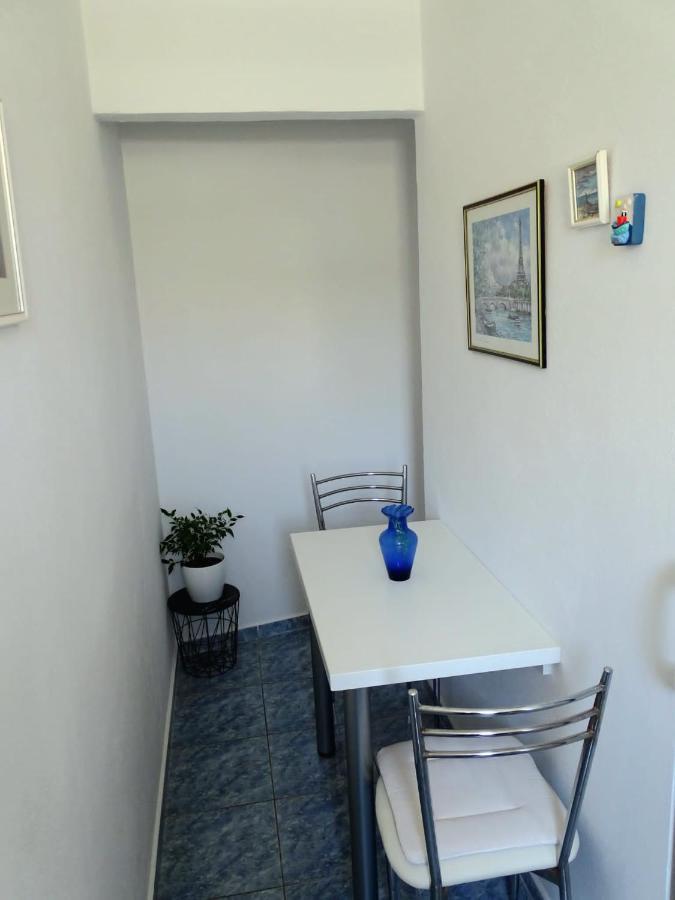 Apartments By The Sea Pag - 16100 帕格 外观 照片