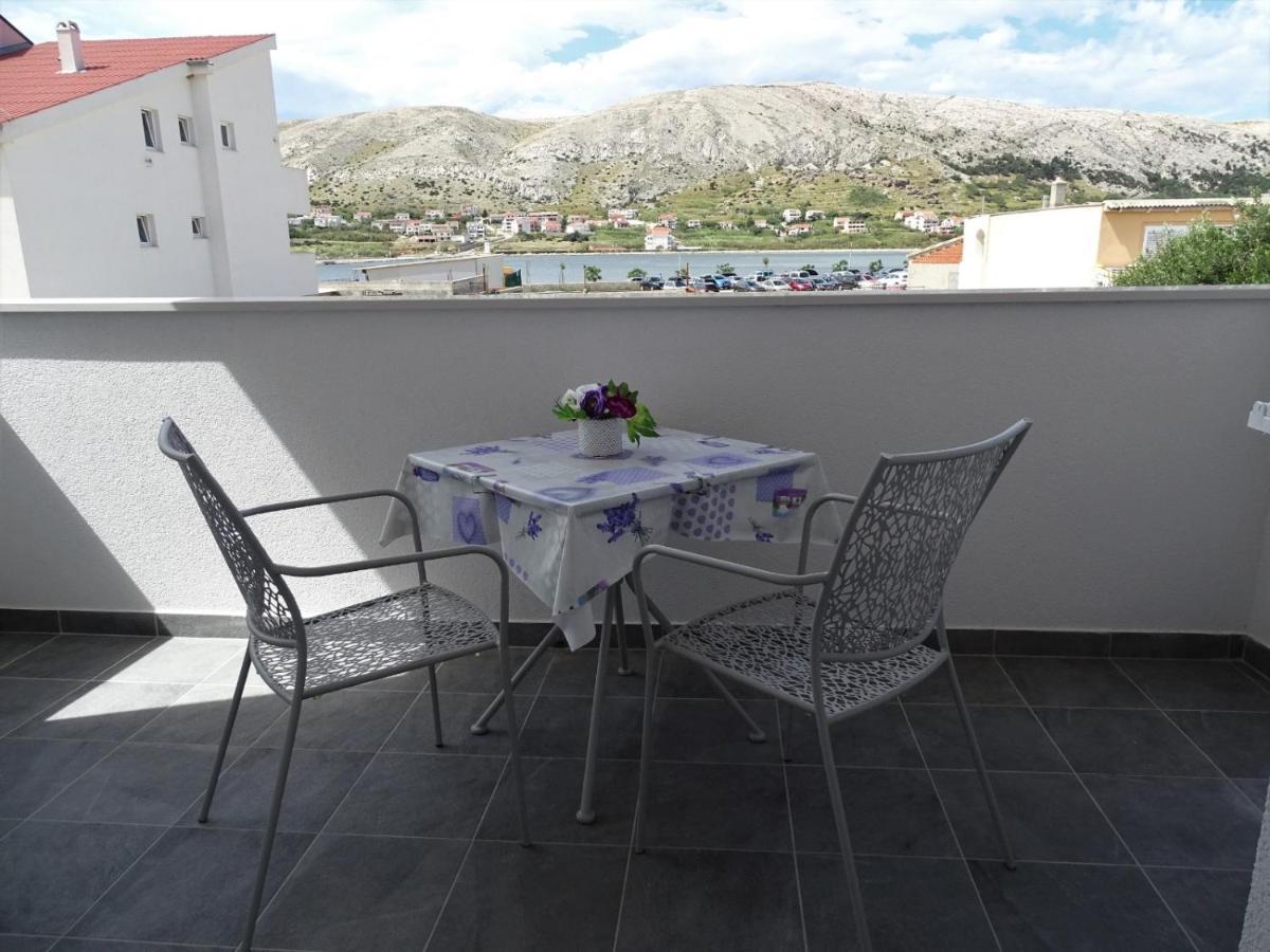 Apartments By The Sea Pag - 16100 帕格 外观 照片