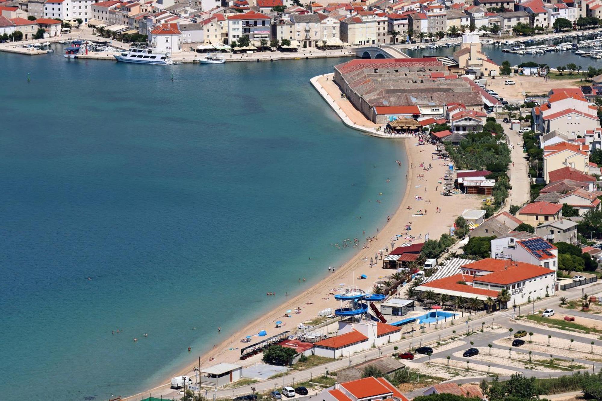 Apartments By The Sea Pag - 16100 帕格 外观 照片